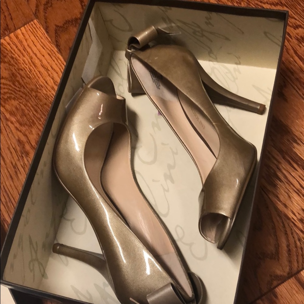 Heels - Picture 8 of 9
